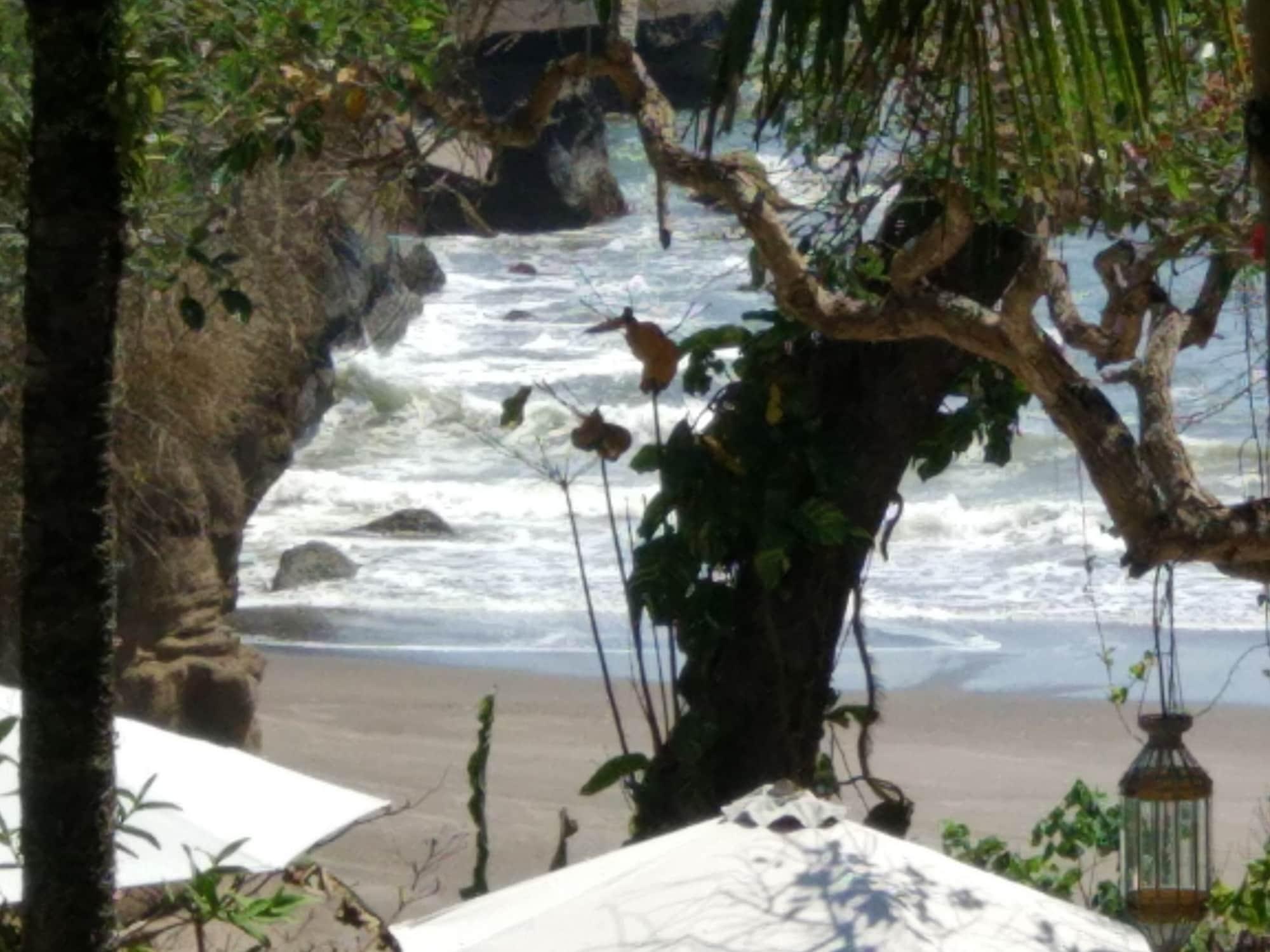 Gajah Mina Beach Resort Selemadeg  Exteriör bild