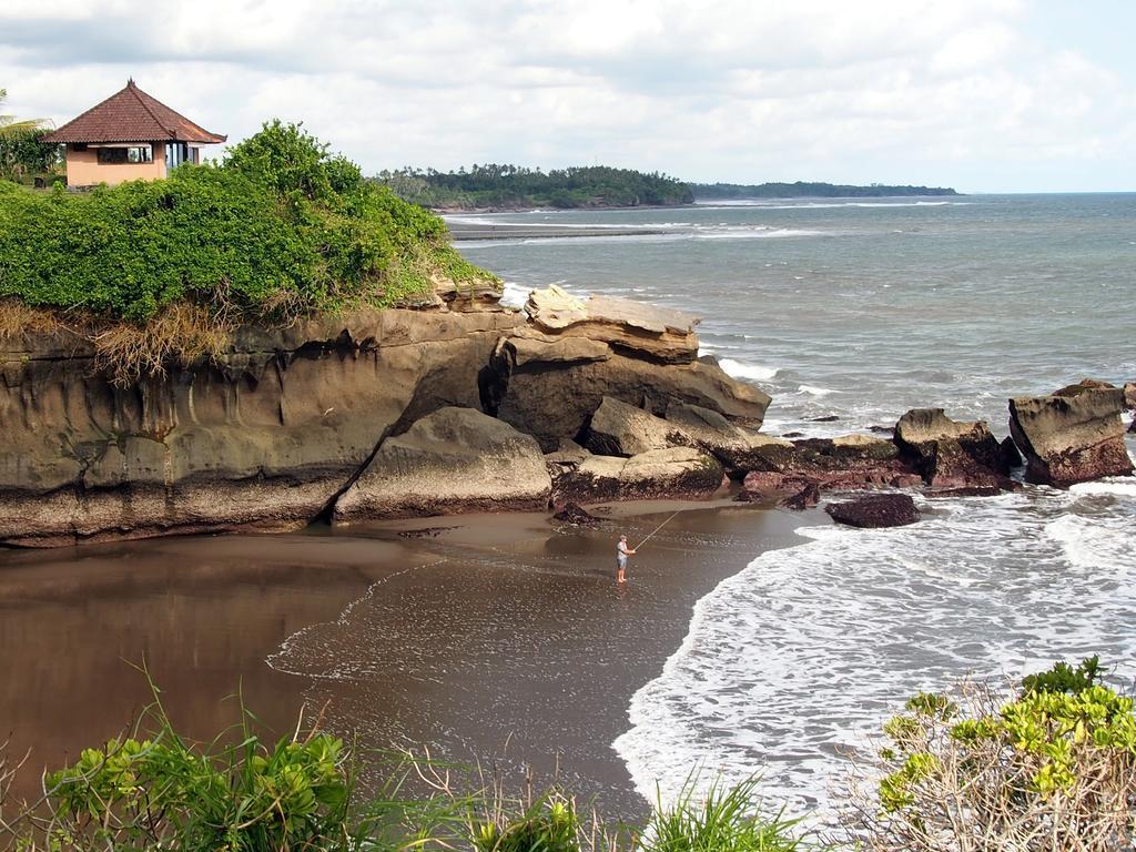 Gajah Mina Beach Resort Selemadeg  Exteriör bild
