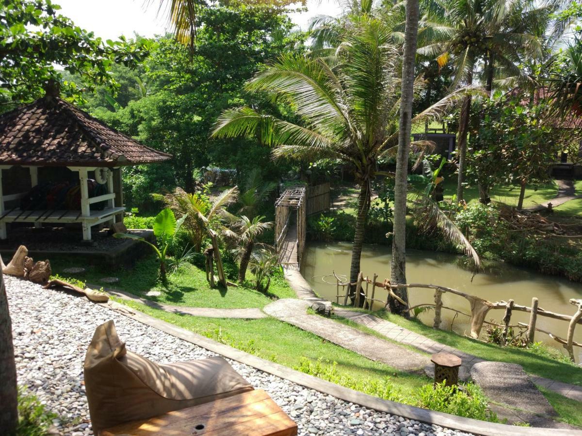 Gajah Mina Beach Resort Selemadeg  Exteriör bild